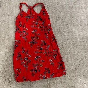 Old navy summer dress with modern paisley print and keyhole back details.